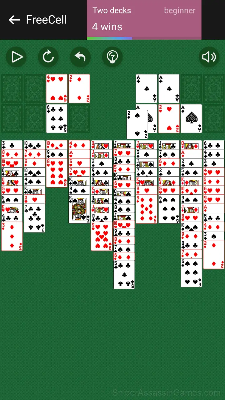 FreeCell solitaire gameplay screenshot 4