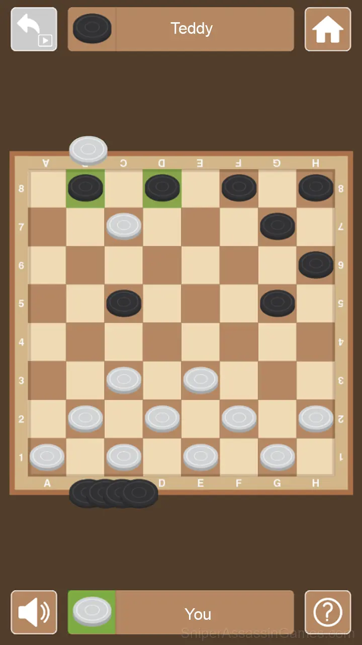 Checkers+ gameplay screenshot 1