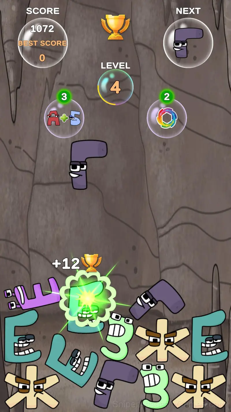 Alphabet Merge: Learn Letters gameplay screenshot 2