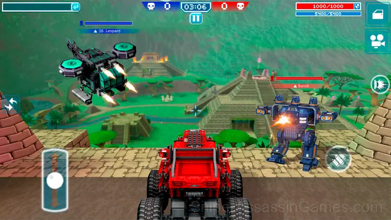 Blocky Cars: Car Battle gameplay screenshot 1